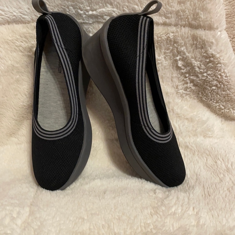 Clark’s Cloudstepper Slip on Shoe Step Rose Fern.